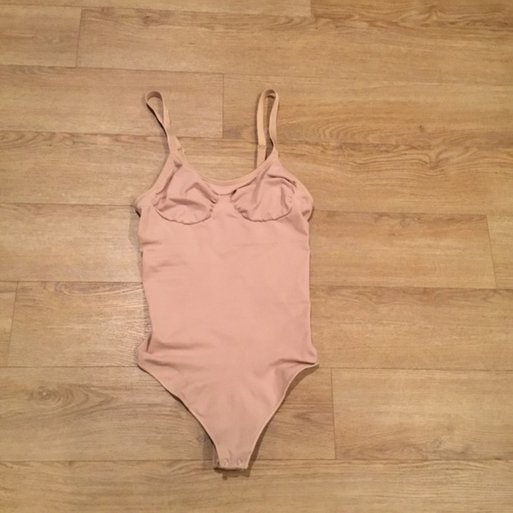 Women’s Tummy Control Seamless Thong Shapewear - Picture 5 of 7